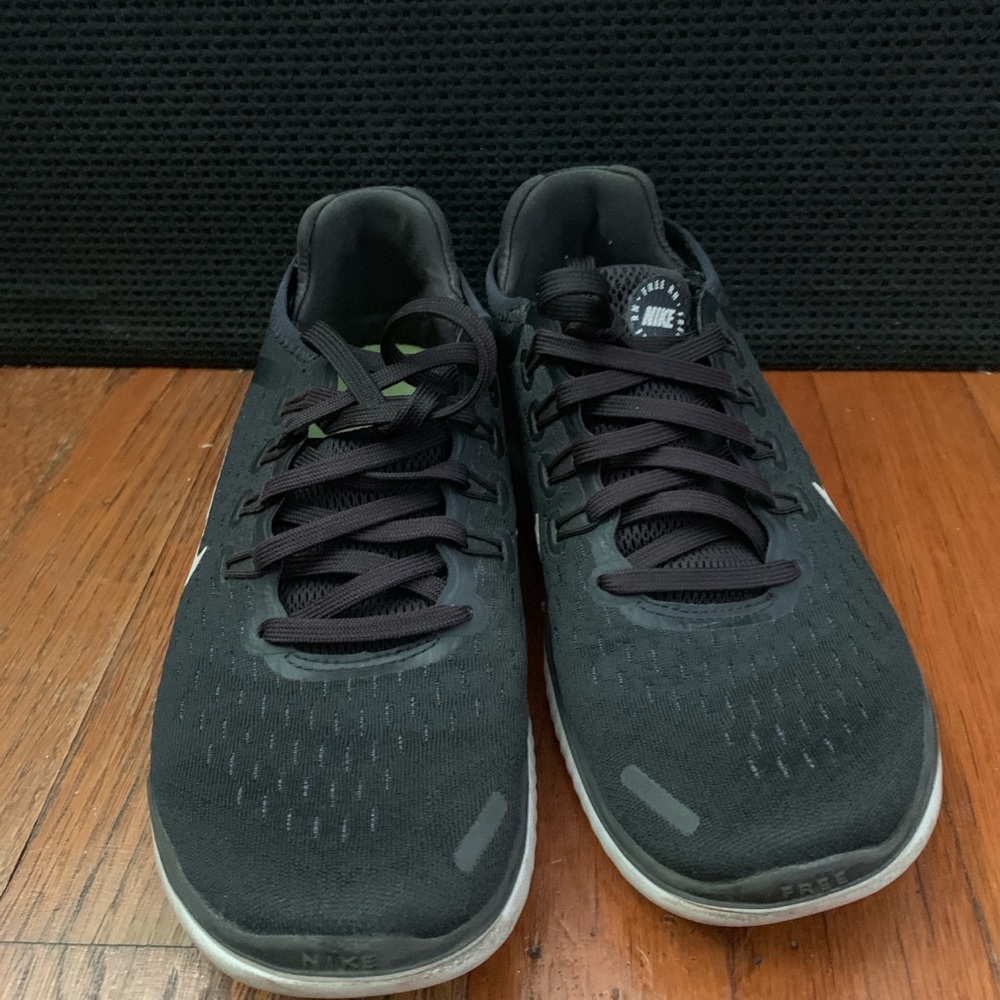 Nike women free runs